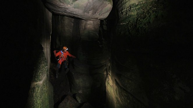 Poseidon podzemní labyrint - Z filmu