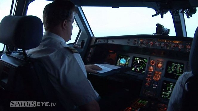 PilotsEYE.tv: Malediven - Kuvat elokuvasta - Joe Moser