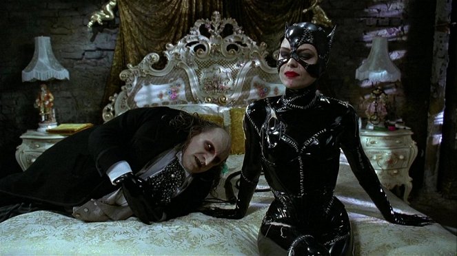 Batman sa vracia - Z filmu - Danny DeVito, Michelle Pfeiffer