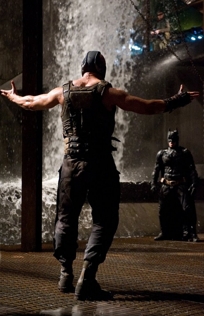 The Dark Knight Rises - Photos - Tom Hardy, Christian Bale