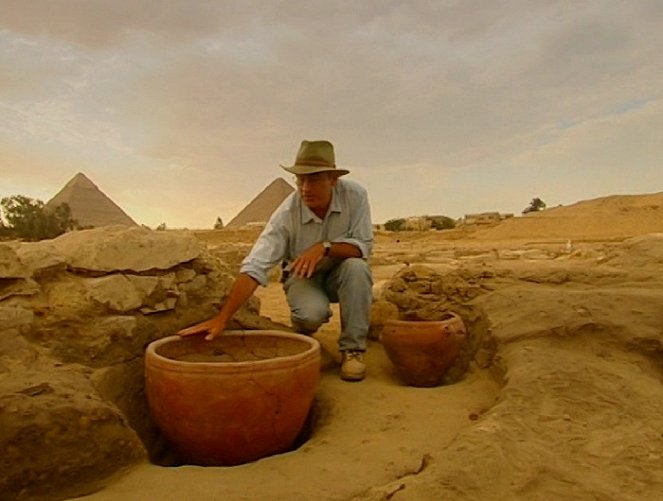 Pyramids: Secret Chambers Revealed - Do filme