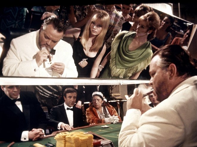 Casino Royale - Filmfotos - Peter Sellers, Orson Welles