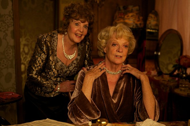 Pauline Collins, Maggie Smith