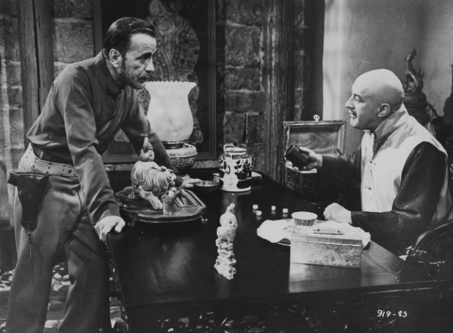 La mano izquierda de Dios - De la película - Humphrey Bogart, Lee J. Cobb