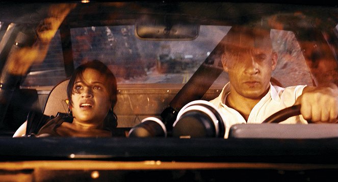 Rychlí a zběsilí - Z filmu - Michelle Rodriguez, Vin Diesel
