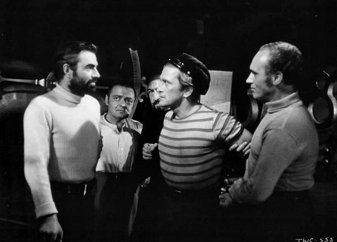 20 000 míľ pod morom - Z filmu - James Mason, Peter Lorre, Kirk Douglas