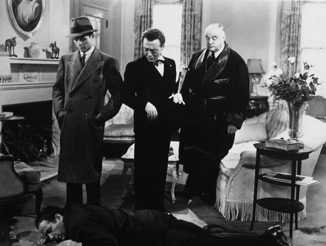 The Maltese Falcon - Van film - Humphrey Bogart, Elisha Cook Jr., Peter Lorre, Sydney Greenstreet
