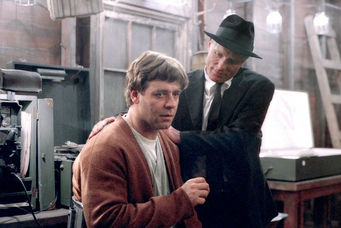 A Beautiful Mind - Photos - Russell Crowe, Ed Harris