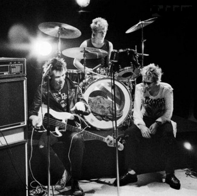 Sex Pistols - Pretty Vacant - Photos - Sid Vicious, Paul Cook, John Lydon