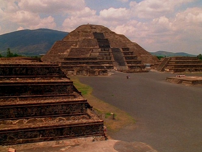 Ancient Secrets - Pyramids - Van film