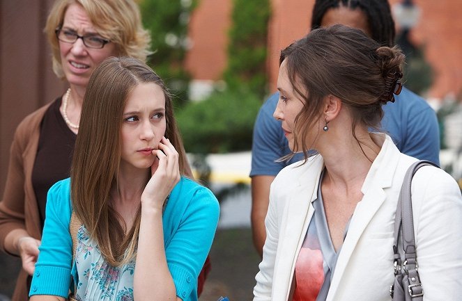 At Middleton - Van film - Taissa Farmiga, Vera Farmiga