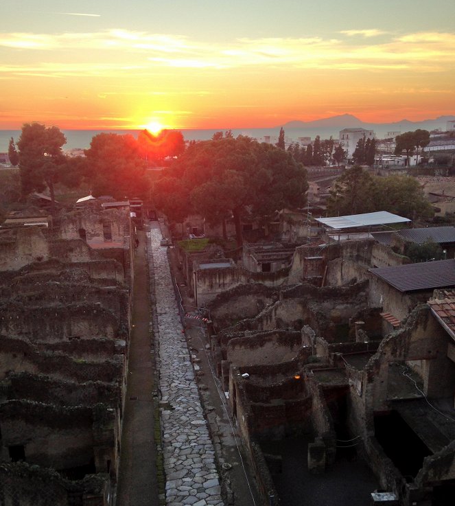 The Other Pompeii: Life and Death in Herculaneum - Photos