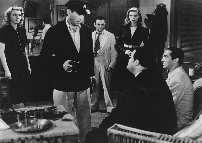 Mít a nemít - Z filmu - Dolores Moran, Humphrey Bogart, Marcel Dalio, Lauren Bacall