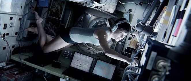 Gravitácia - Z filmu - Sandra Bullock
