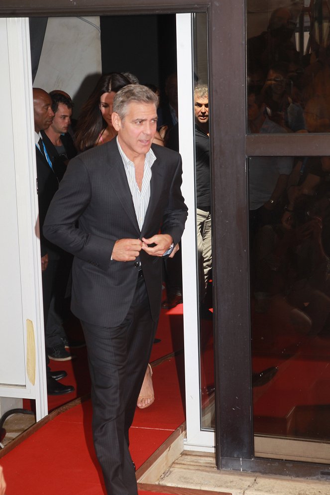 Gravitácia - Z akcií - George Clooney