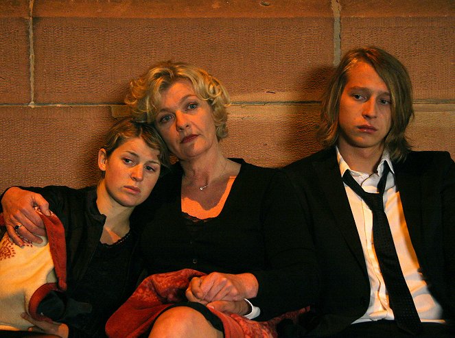 Dědička hotelu - Z filmu - Miriam Morgenstern, Saskia Vester, Tim Morten Uhlenbrock