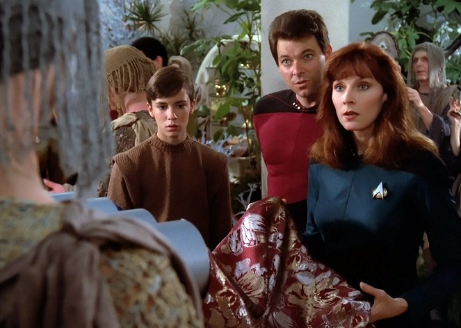 Star Trek: Następne pokolenie - Spotkanie w Farpoint - Z filmu - Wil Wheaton, Jonathan Frakes, Gates McFadden
