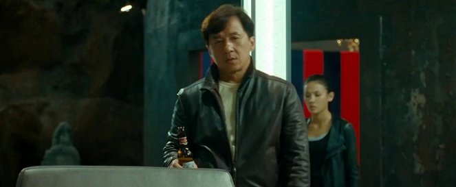 Chinese Zodiac: La armadura de Dios - De la película - Jackie Chan, Lanxin Zhang