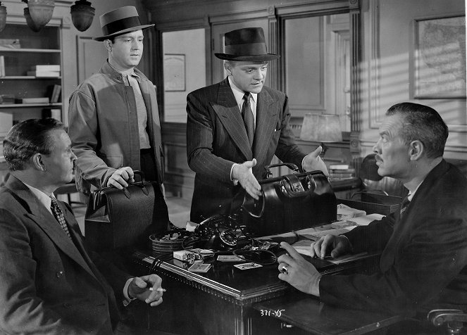Le Fauve en liberté - Film - Barton MacLane, Steve Brodie, James Cagney, Ward Bond