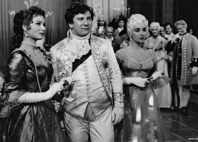 Kuninkaan suosikki - Kuvat elokuvasta - Rosemary Harris, Peter Ustinov, Elizabeth Taylor