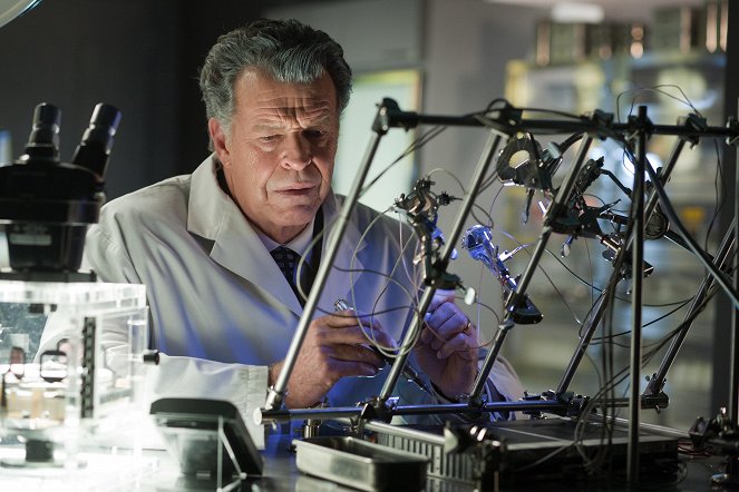 Fringe - Back to Where You've Never Been - Photos - John Noble