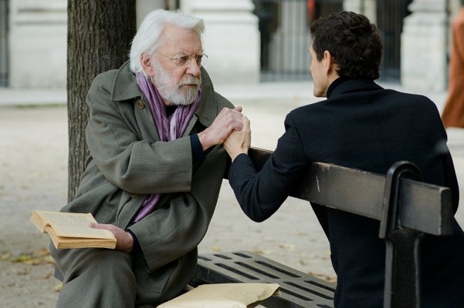 Crossing Lines - Ein neues Team (2) - Filmfotos - Donald Sutherland