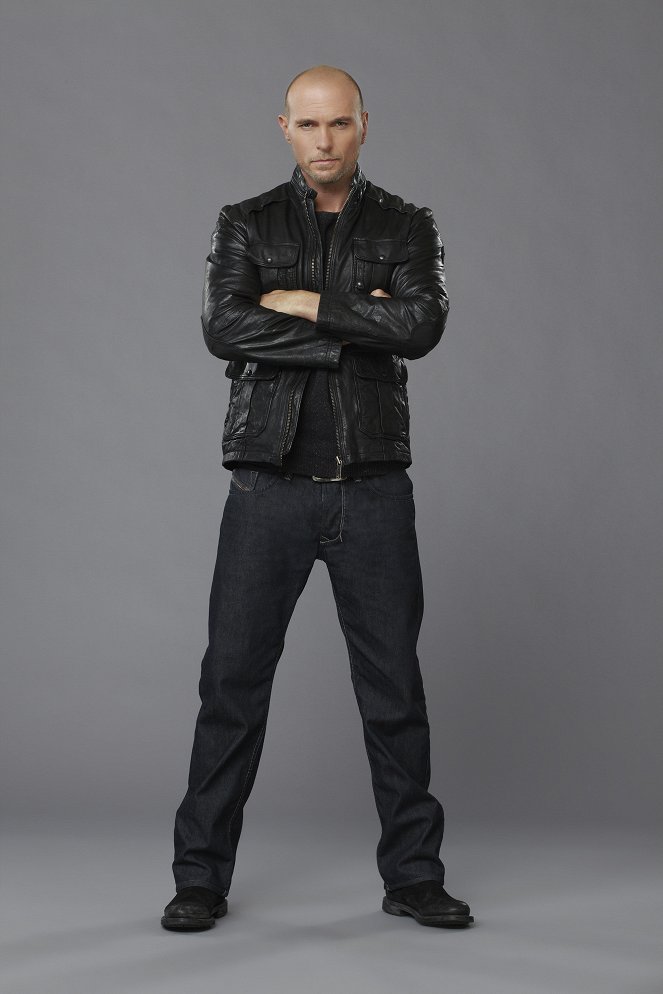 Red Widow - Season 1 - Promoción - Luke Goss