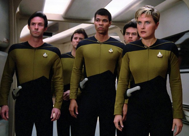 Star Trek - Das nächste Jahrhundert - Worfs Brüder - Filmfotos - Denise Crosby