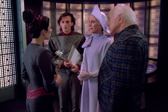 Star Trek: Następne pokolenie - Oaza - Z filmu - Robert Knepper, Nan Martin