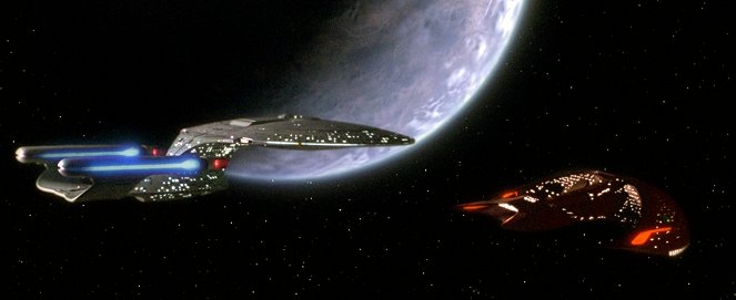 Star Trek: The Next Generation - Season 1 - The Last Outpost - Photos