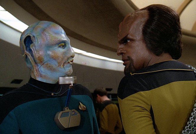 Star Trek: Az új nemzedék - A Matter of Honor - Filmfotók - John Putch, Michael Dorn