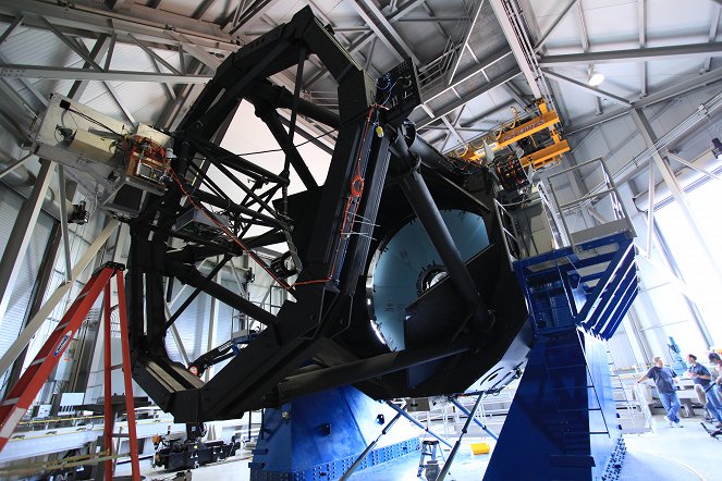 Scanning the Skies: The Discovery Channel Telescope - Film