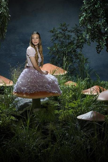 Once Upon a Time in Wonderland - Season 1 - Werbefoto - Sophie Lowe