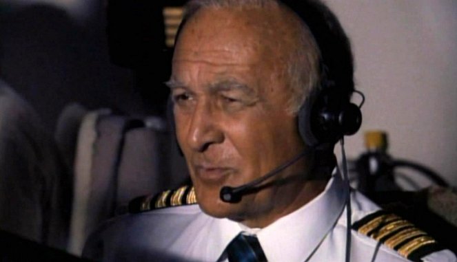 Mercy Mission: The Rescue of Flight 771 - Photos - Robert Loggia