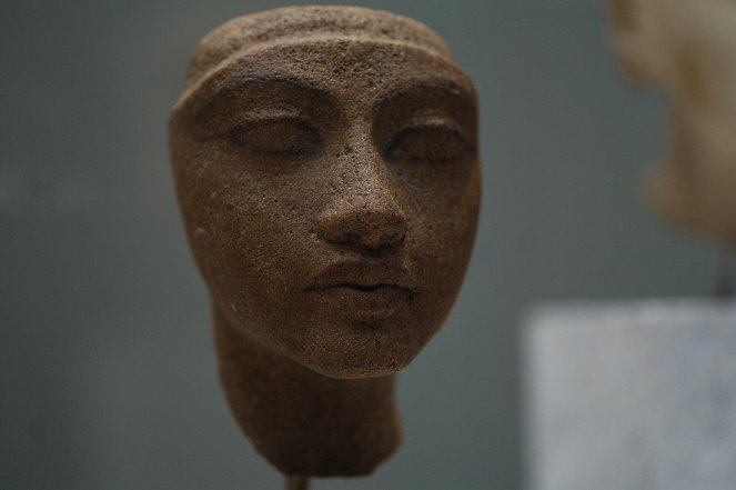 Nefertiti: Mummy Queen Mystery - Z filmu