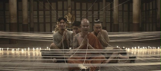 Pee Mak Phrakanong - Z filmu - Pongsatorn Jongwilak, Nattapong Chartpong, Wiwat Kongrasri