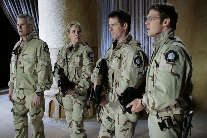 Stargate: El continuo - De la película - Richard Dean Anderson, Amanda Tapping, Ben Browder, Michael Shanks