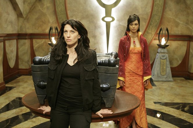 Stargate: The Ark of Truth - De la película - Claudia Black, Morena Baccarin