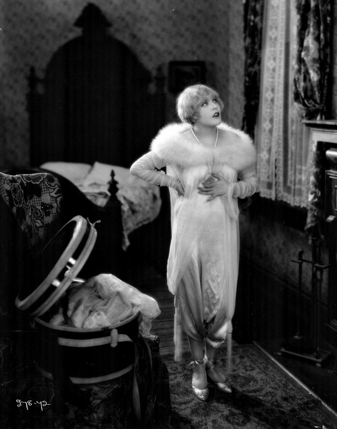 Altars of Desire - Film - Mae Murray