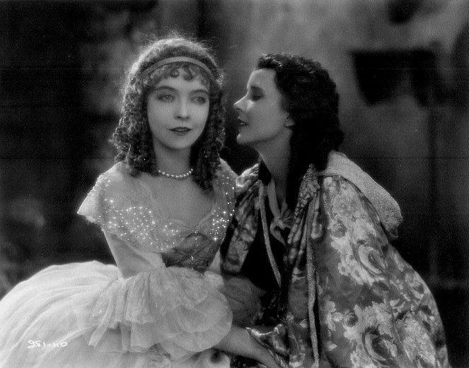 Annie Laurie - Filmfotos - Lillian Gish, Patricia Avery