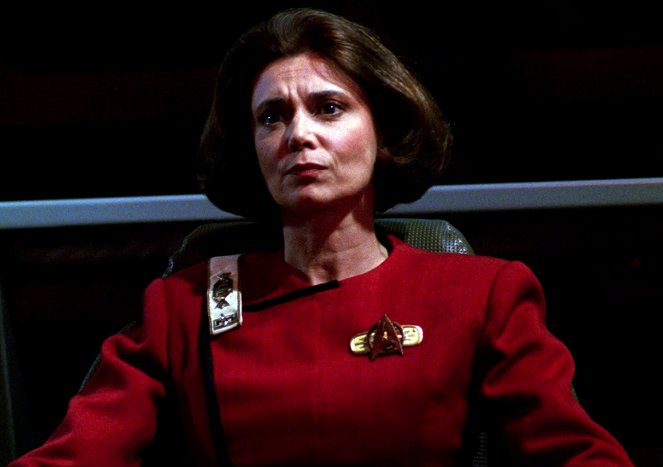 Star Trek: The Next Generation - Season 3 - Yesterday's Enterprise - Photos - Tricia O'Neil