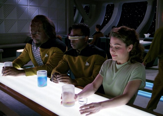 Star Trek: Az új nemzedék - Transfigurations - Filmfotók - Michael Dorn, LeVar Burton, Julie Warner