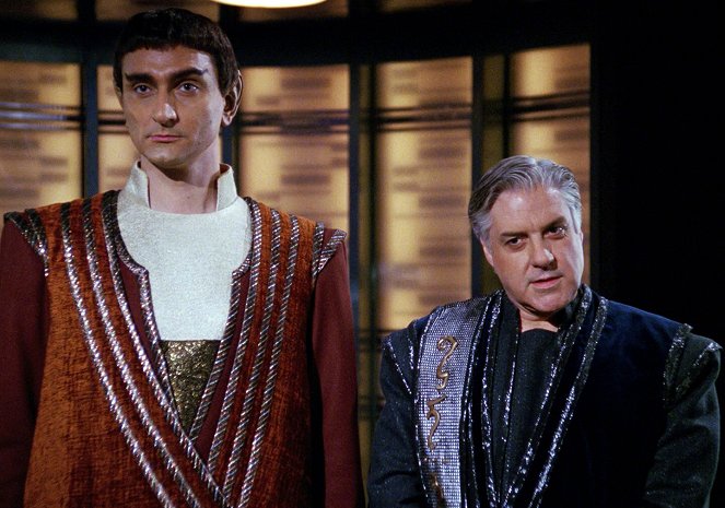 Star Trek - Das nächste Jahrhundert - Season 3 - Botschafter Sarek - Filmfotos - Rocco Sisto