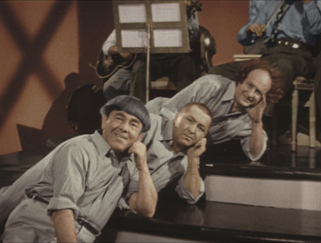 Swing Parade of 1946 - Do filme - Moe Howard, Curly Howard, Larry Fine