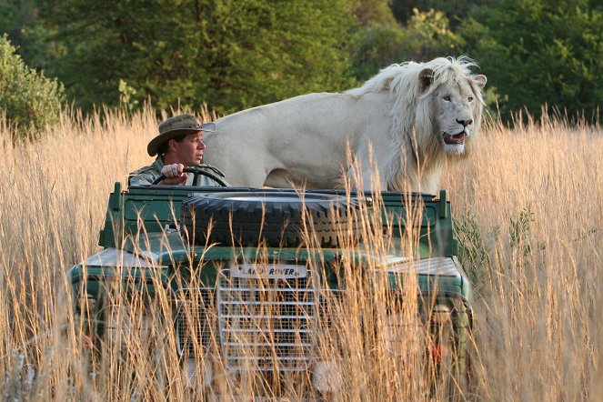 Lion Man: One World African Safari - Van film