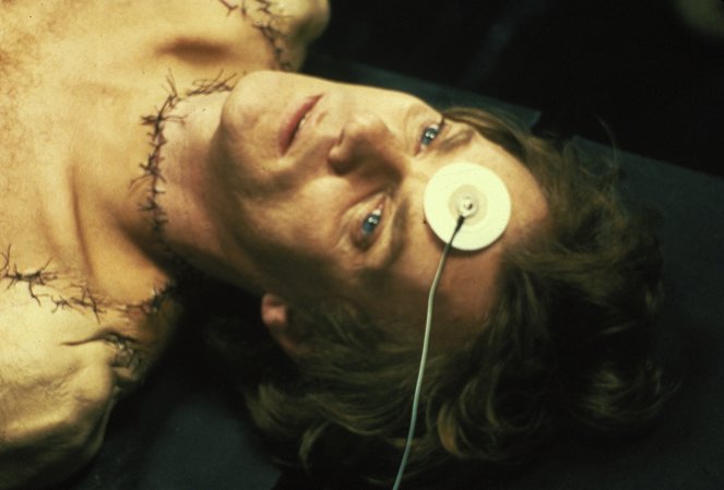 Britannia Hospital - Filmfotos - Malcolm McDowell