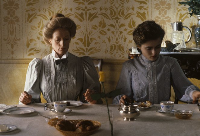 Szoba kilátással - Filmfotók - Maggie Smith, Helena Bonham Carter