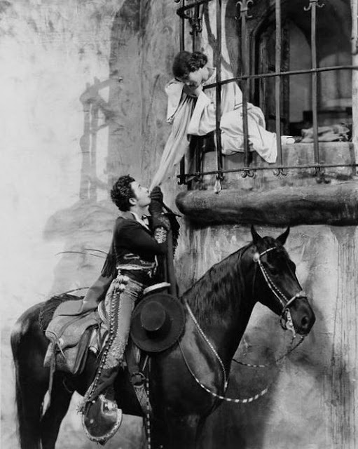 Rose of the Golden West - Do filme - Gilbert Roland, Mary Astor