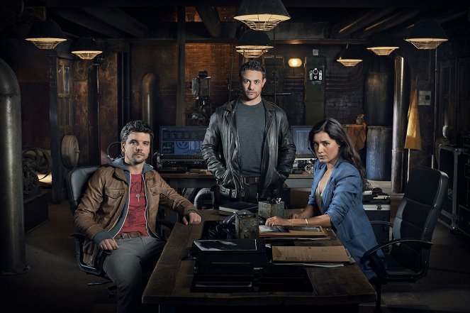 By Any Means - Promokuvat - Andrew Lee Potts, Warren Brown, Shelley Conn