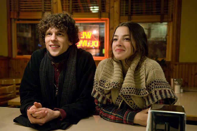 Muž v pokušení - Z filmu - Jesse Eisenberg, Olivia Thirlby